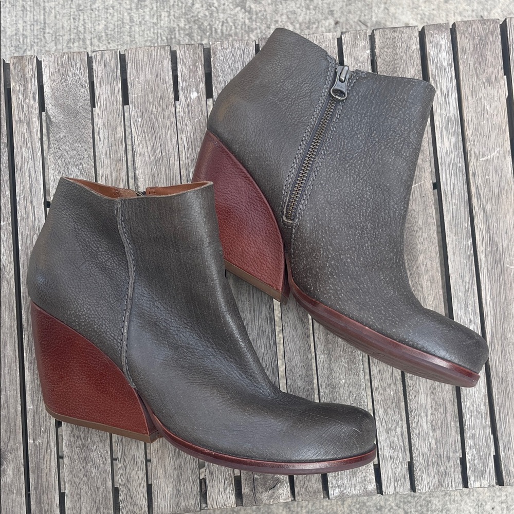 Women’s Grey Leather Ankle Boots